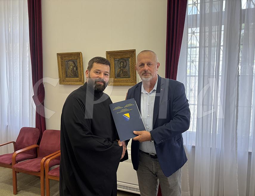 MOSTAR, JULY 8 /SRNA/ - The Federal Ministry of Physical Planning has allocated 130,000 KM for works on the Old Church in Mostar and for the restoration of the Church of St. Basil of Ostrog in Blagaj.