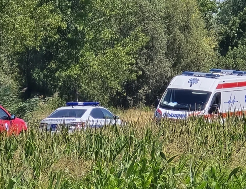 BELGRADE, JULY 22 /SRNA/ - Two men and one woman were killed in the Klisa neighbourhood of Novi Sad after the car they were travelling in plunged into a water-filled canal, RTS reported.