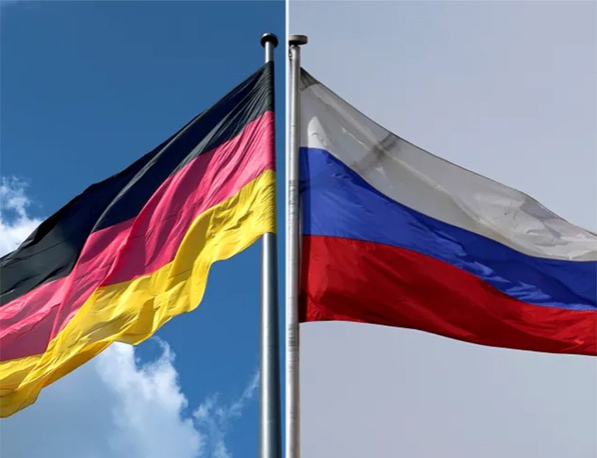 БЕРЛИН, 23. ЈУЛА /СРНА/ - Руска Амбасада у Њемачкој позвала је Берлин да ублажи своју антируску реторику, уз напомену да се Русија не мијеша у унутрашња питања Њемачке.