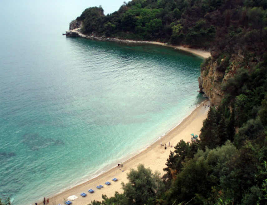 PODGORICA, JULY 27 /SRNA/ - The body of a 30-year-old Serbian national was found in the sea at Mogren Beach in Budva today, the Police Administration of Montenegro said.