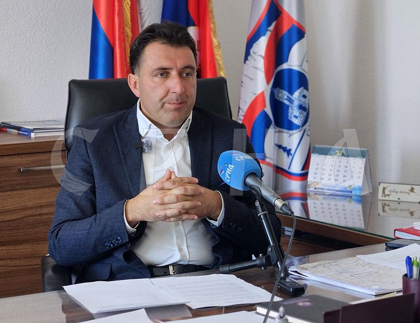 Завршене су све потребне процедуре за изградњу етно-села "Равна Романија", модерног туристичког комплекса, који треба да буде препознат не само у овом дијелу Републике Српске, него и регионално.
