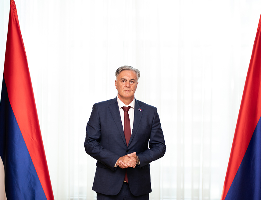 BANJA LUKA, AUGUST 1 /SRNA/ – Republika Srpska President Siniša Karan said that during the Second World War, the Ustasha persecuted, tortured and massacred Serbs throughout the Independent State of Croatia /NDH/, and that Šušnjar near Sanski Most is a place where their brutality was displayed on a horrific scale.