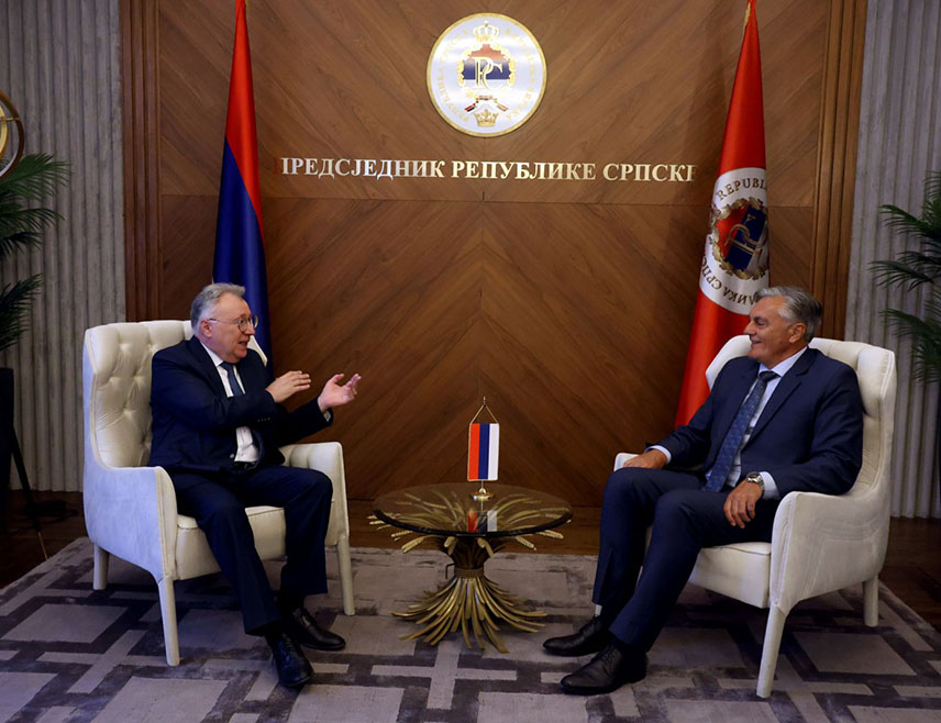BANJA LUKA, AUGUST 3 /SRNA/ - Republika Srpska President Siniša Karan expressed confidence during a meeting with Russian Ambassador Igor Kalabukhov in Banja Luka that cooperation with the Russian Federation would continue to develop and strengthen.