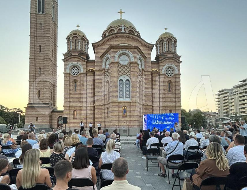 БАЊАЛУКА, 3. АВГУСТА /СРНА/ - Код Храма Христа Спаситеља у Бањалуци почела је комеморативна академија поводом 31 године од егзодуса Срба из Републике Српске Крајине у злочиначкој хрватској акцији "Олуја".