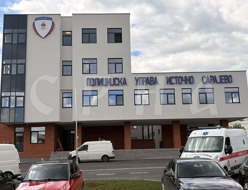 ИСТОЧНО САРАЈЕВО, 4. АВГУСТА /СРНА/ - Припадници Министарства унутрашњих послова /МУП/ Републике Српске раде на расвјетљавању кривичних дјела која су се десила у протекле двије вечери на подручју Источног Новог Сарајева, рекла је Срни портпарол Полицијске управе Источно Сарајево Весна Стокановић.