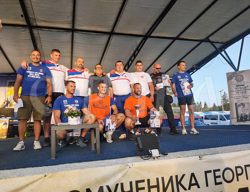 СОКОЛАЦ, 11. АВГУСТА /СРНА/ - Александар Крајишник понио је титулу "хајдук харамбаша Романије" у надметању одржаном у оквиру програма "Tеби, горо Романијо", којим је обиљежен Дан манастира Светог великомученика Георгија.