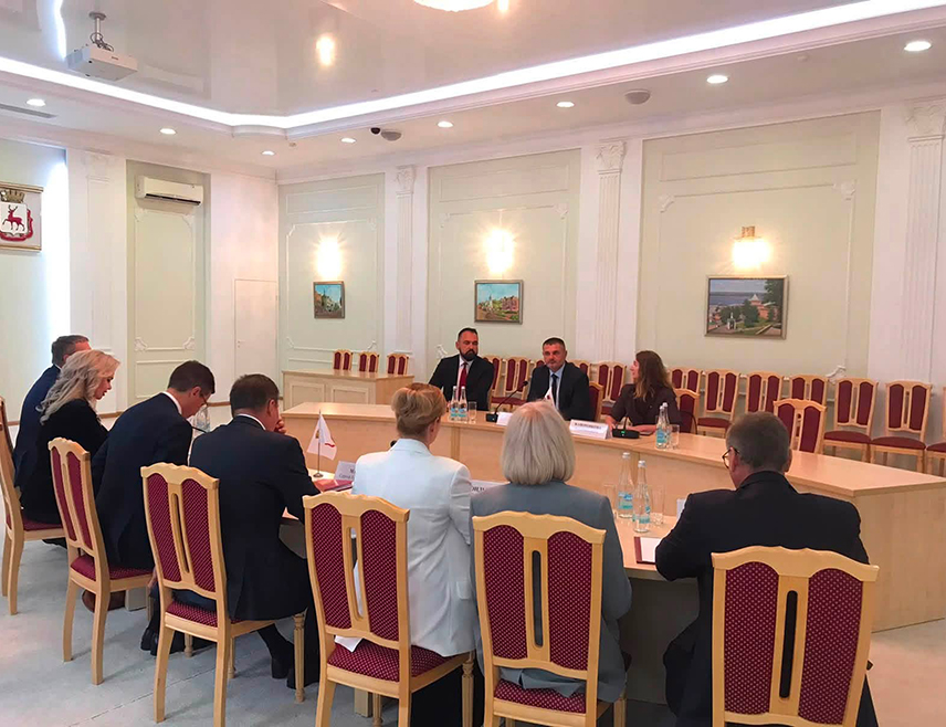 ISTOČNO SARAJEVO, AUGUST 13 /SRNA/ – There are wide-ranging opportunities for strengthening cooperation between Istočno Sarajevo and Nizhny Novgorod, with their recently established twinning offering particular potential, Deputy Mayor of Istočno Sarajevo Aleksandar Škobo said.
