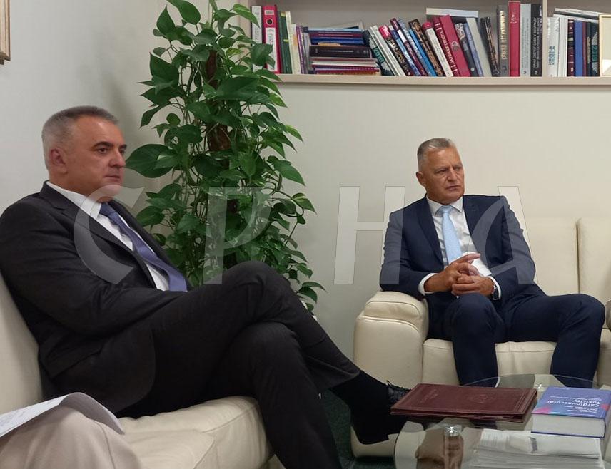 BANJA LUKA, AUGUST 17 /SRNA/ - Republika Srpska Prime Minister Savo Minić said today that the Republika Srpska Government would support the expansion and modernization of the Faculty of Medicine in Banja Luka, which is expected to move by late autumn to the site of the former surgery department.