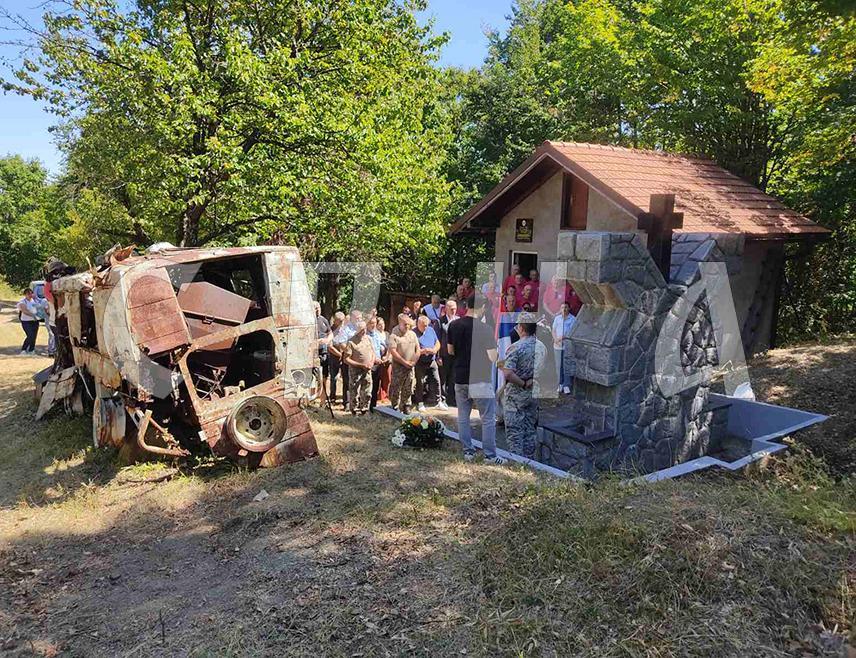 LOPARE/MAJEVICA, AUGUST 19 /SRNA/ - A memorial service was held today at the memorial site in Grabik on Mount Majevica for 56 Republika Srpska Army soldiers, with particular emphasis placed on the unpunished war crime in which four soldiers were burned alive inside an ambulance.