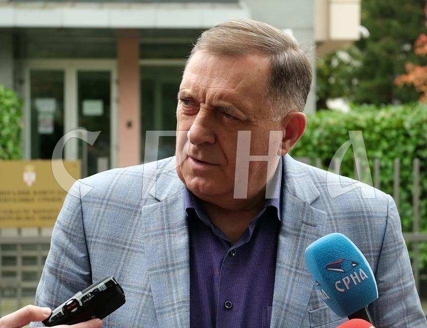 TREBINJE, AUGUST 19 /SRNA/ - President Milorad Dodik has said tonight in Trebinje that the city is developing intensively, which all its residents can see, and that it is a city with future.