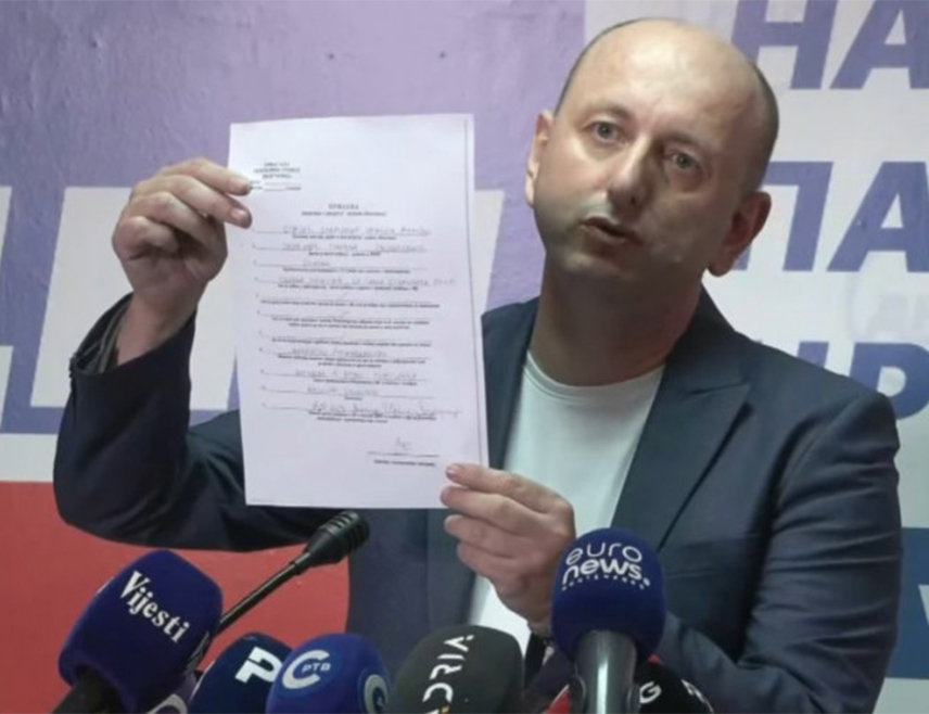 PODGORICA, AUGUST 20 /SRNA/ - Democratic People’s Party President Milan Knežević presented at a press conference a document which he claims shows that Montenegrin Prime Minister Milojko Spajić is a member of the Serbian Armed Forces.