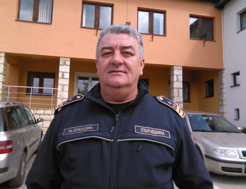ИСТОЧНО САРАЈЕВО, 23. АВГУСТА /СРНА/ - Ватрогасци су успјели да локализују два крака пожара на Требевићу, а трећи крак покушавају да ставе под контролу, изјавио је Срни старјешина Територијалне ватрогасно-спласилачке јединице града Источно Сарајево Његош Вукадин.