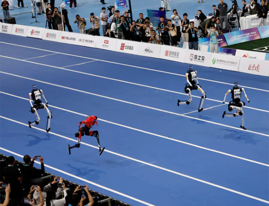 ПЕКИНГ, 26. АВГУСТА /СРНА-Ројтерс/ - Кинески хуманоидни робот "Тијангонг ултра" претрчао је 100 метара за 8,64 секунде, готово секунду брже од свјетског рекорда који држи јамајчански спортиста Усеин Болт од 9,58 секунди.