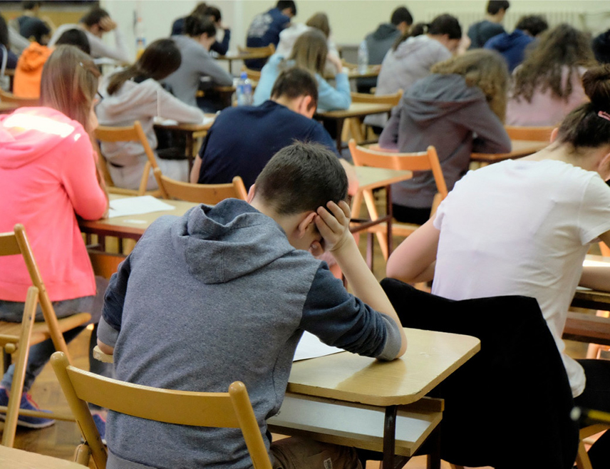 БАЊАЛУКА, 3. СЕПТЕМБРА /СРНА/ - Предсједник СНСД-а Милорад Додик 
поручио је да подржава одлуку да се обустави настава наредних седам дана, како ученике не би били изложени здравстеним ризицима.
