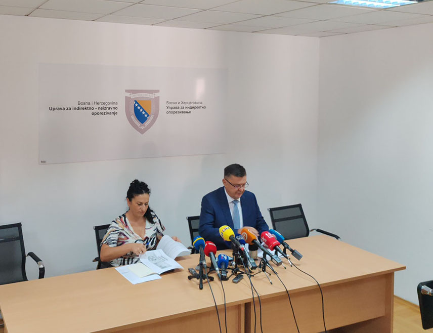 BANJA LUKA, SEPTEMBER 8 /SRNA/ – Director of the Indirect Taxation Authority /ITA/ of BiH Zoran Tegeltija expressed the expectation that there would soon be two border crossings each in Gradiška and Rača, pointing out that the issue is being blocked by one person from the Federation of BiH – ITA Governing Board member Zijad Krnjić.