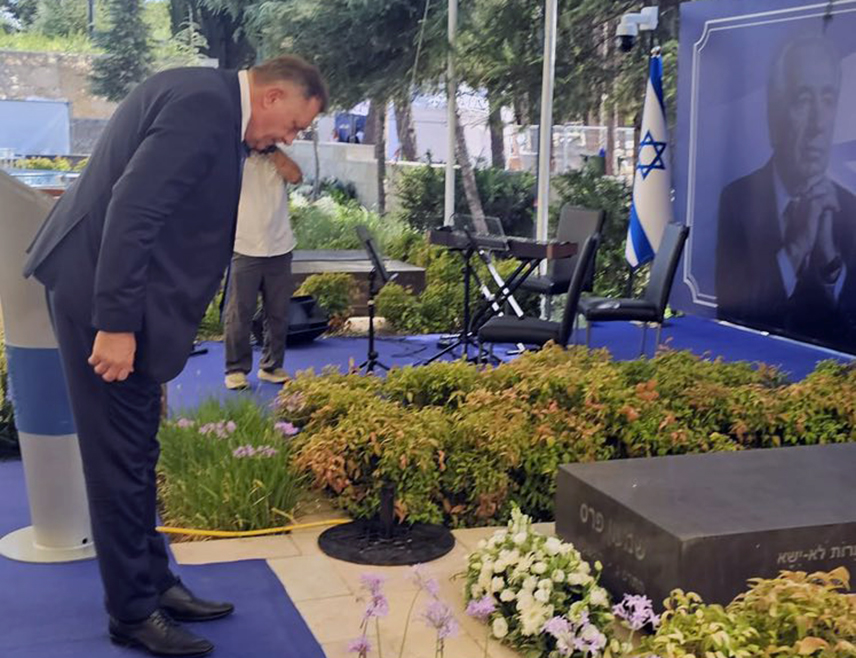 JERUSALEM, SEPTEMBER 8 /SRNA/ – A national memorial service in honour of former Israeli President and Prime Minister Shimon Peres began in Jerusalem today, attended by President Milorad Dodik as an honorary guest, SRNA’s correspondent reports.