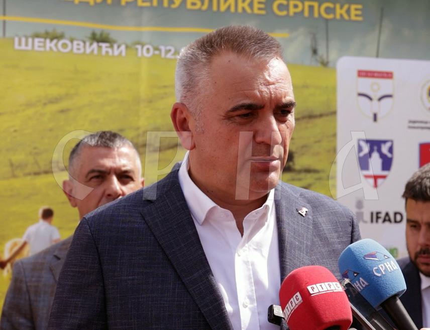 ШЕКОВИЋИ, 10. СЕПТЕМБРА /СРНА/ - Премијер Републике Српске Саво Минић рекао је данас у Шековићима да је мјерама Владе Српске од 2022. до краја 2025. године за подршку младима у пољопривреди издвојено 76.000.000 КМ.