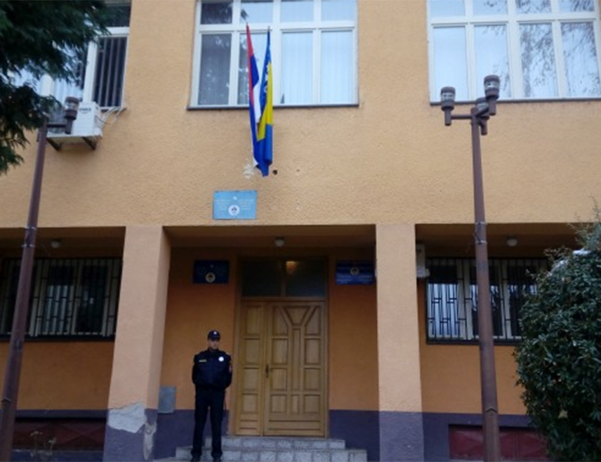ИСТОЧНО САРАЈЕВО, 15. СЕПТЕМБРА /СРНА/ - Основни суд у Вишеграду потврдио је оптужницу против С. К. из Вишеграда која га терети да за противправно присвајање аутомобила "голф А седам" вриједног око 25.000 КМ, који је посудио и није вратио власнику.