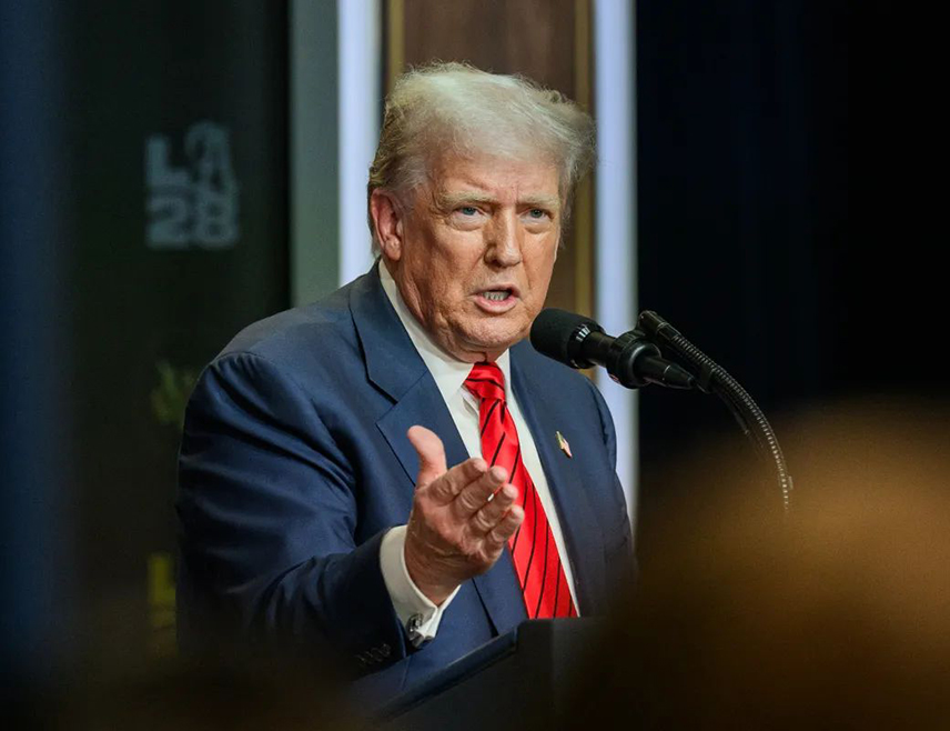 WASHINGTON, SEPTEMBER 17 /SRNA/ - US President Donald Trump said that he was "facing a big decision on whether to destroy the Iranian regime or seek to bring the conflict to an end."