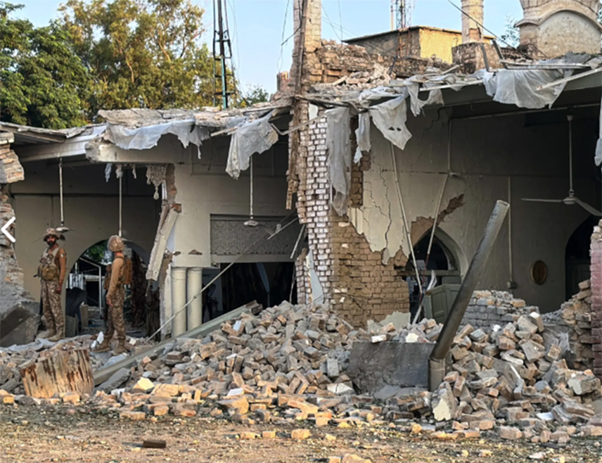 ISLAMABAD, SEPTEMBER 18 /SRNA/ – At least 21 people, including 15 police officers, were killed in a terrorist attack near a mosque in the city of Kohat, northwestern Pakistan.