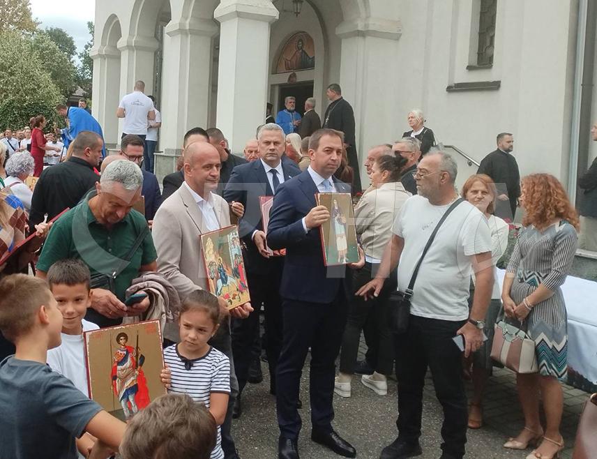 БИЈЕЉИНА, 21. СЕПТЕМБРА /СРНА/ - Министар правде Републике Српске Горан Селак присуствује у Бијељини обиљежавању славе Саборног храма Рођења Пресвете Богородице - Мале Госпојине.