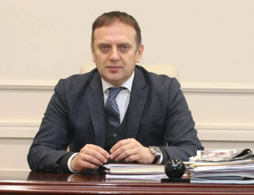 БАЊАЛУКА, 22. СЕПТЕМБРА /СРНА/ - Предсједник Привредне коморе Републике Српске Горан Рачић изјавио је Срни да је добродошао сваки форум који окупља привреднике и гдје се презентују потенцијали и производи, те разматрају нови развојни планови.
