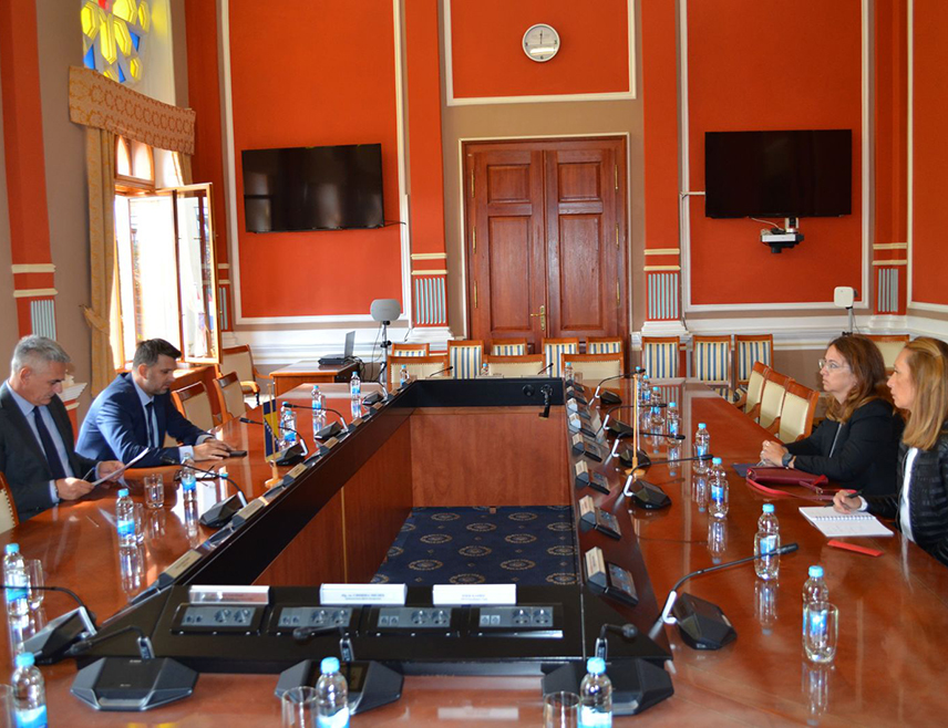 BRČKO, SEPTEMBER 22 /SRNA/ - Brčko District Mayor Siniša Milić and Government Chief Coordinator Esed Kadrić met in Brčko today with Italian Ambassador to BiH Sarah Eti Castellani to discuss ways to strengthen economic ties and enhance cultural cooperation.