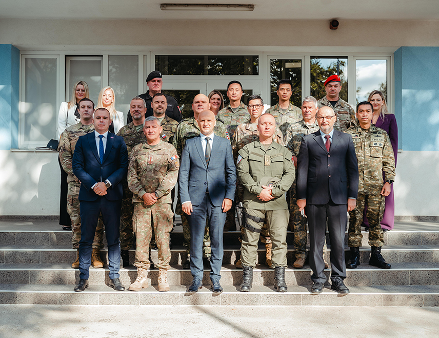 BANJA LUKA, SEPTEMBER 23 /SRNA/ - Republika Srpska Police Director Siniša Kostrešević and representatives of the military diplomatic corps in BiH said today in Banja Luka that international cooperation and communication between security institutions are necessary for the timely identification and prevention of security threats.
