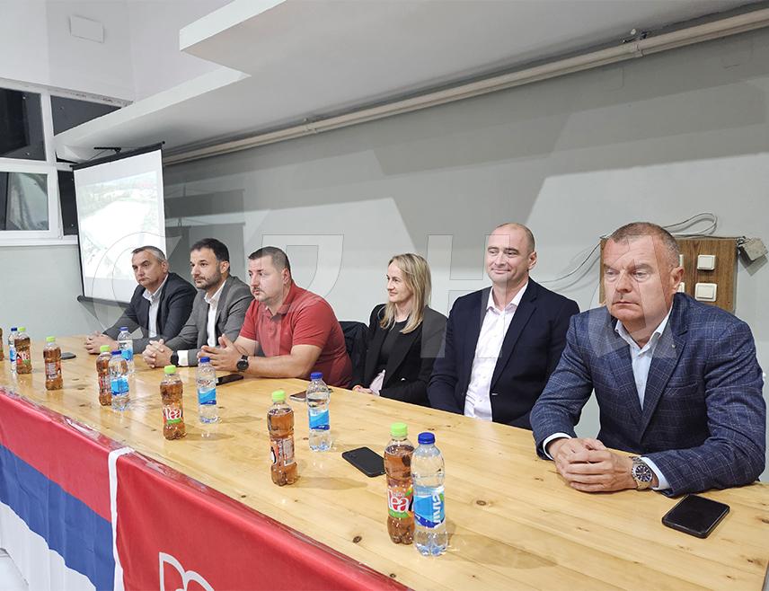 ПРИЈЕДОР, 24. СЕПТЕМБРА /СРНА/ - Два најважнија разлога зашто гласати за СНСД на предстојећим општим изорима јесу патриотски и практични, рекао је кандидат СНСД-а за Народну скупштину Републике Српске из Изборне јединице један Милош Марјановић.