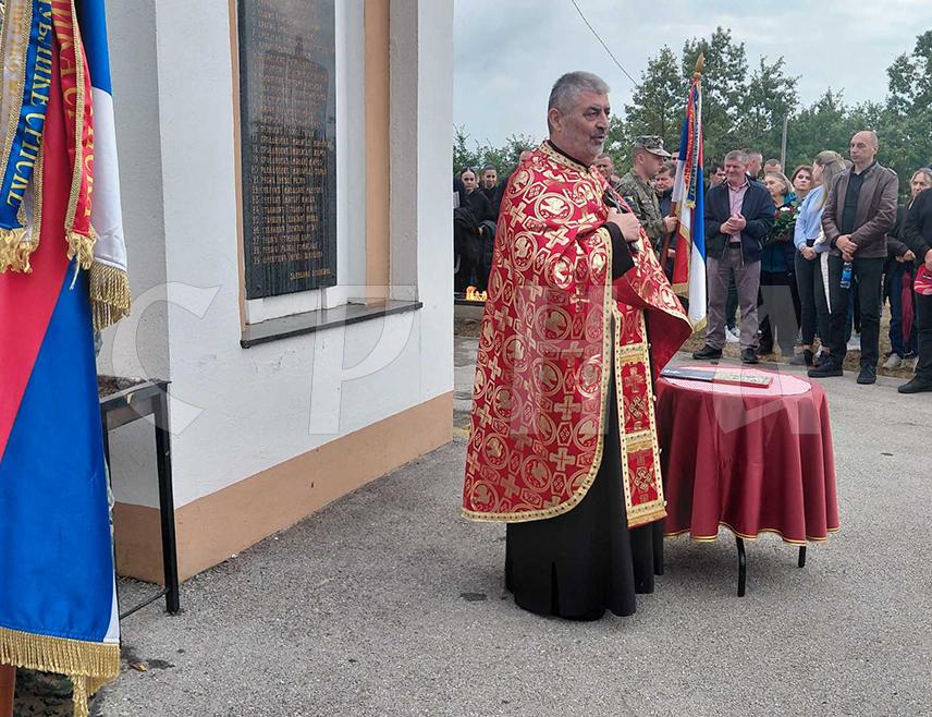 VLASENICA, SEPTEMBER 26 /SRNA/ - The 34th anniversary of the deaths of 29 soldiers of the Army of Republika Srpska in a treacherous enemy attack on this day in 1992 was commemorated at Rogosija near Vlasenica.