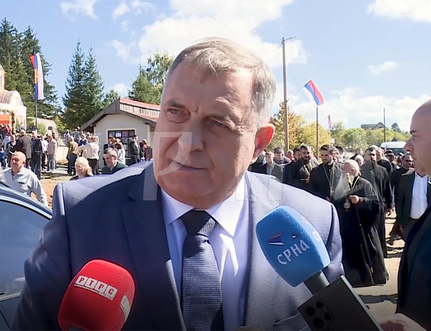 ФОЧА, 27. СЕПТЕМБРА /СРНА/ - Предсједник Милорад Додик рекао је данас да ће изградња храма у Заваиту, заједно са развојем националног парка, допринијети оживљавању овог краја и створити услове да он буде још просперитетнији.