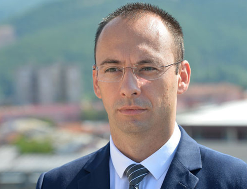 BELGRADE, SEPTEMBER 29 /SRNA/ - Serb List Vice President Igor Simić said that he and several of his colleagues had received summonses from the Terrorism Department of the Special Prosecutor's Office in PriŠtina over alleged criminal offenses that had been groundlessly attributed to them.