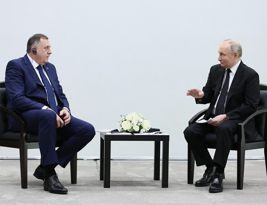 МОСКВА, 29. СЕПТЕМБРА /СРНА/ - Предсједник Милорад Додик изјавио је да са руским предсједником Владимиром Путином намјерава да разговара о испоруци гаса и сарадњи на поправци хеликоптерских мотора.