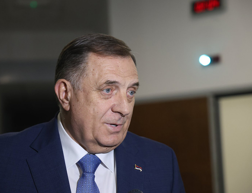MOSCOW, SEPTEMBER 29 /SRNA/ — German journalist Michael Martens, who asked Ukrainian President Volodymyr Zelenskyy how Europeans could help Ukraine “kill more Russians”, has been declared persona non grata in Republika Srpska, President Milorad Dodik told RIA Novosti.