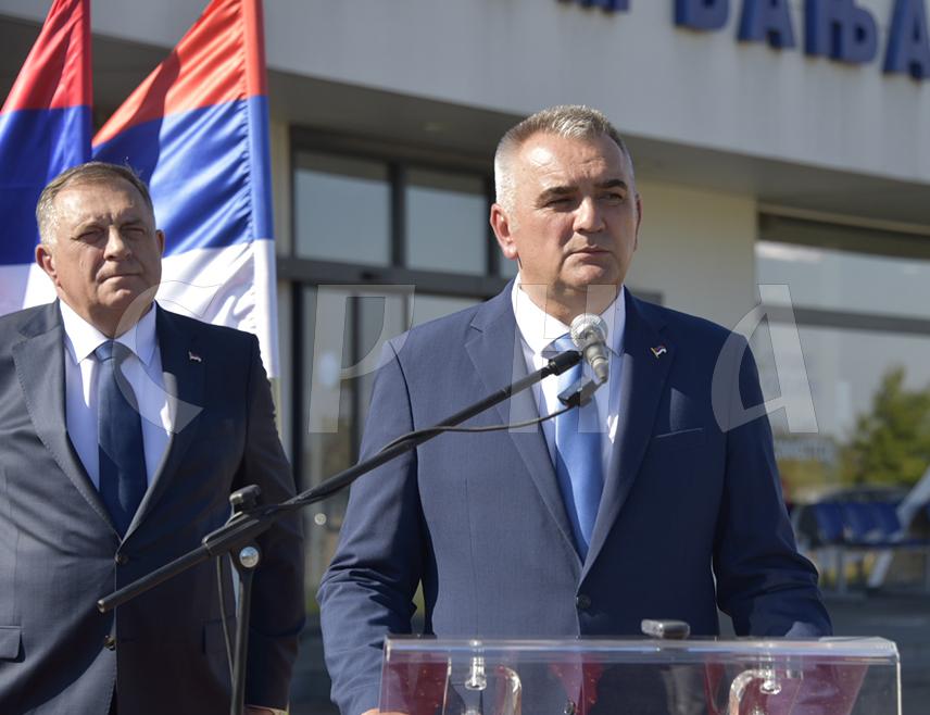 BANJA LUKA, SEPTEMBER 30 /SRNA/ - Republika Srpska Prime Minister Savo Minić said that during his visit to Russia he met representatives of several companies and that preliminary agreement had been reached to move forward with cooperation involving the Bijeljina-based company Orao.