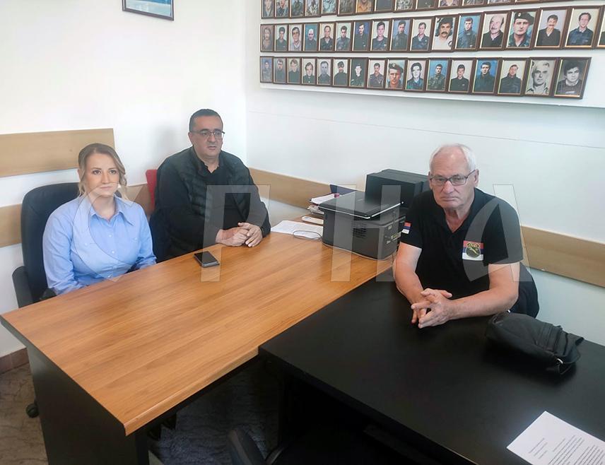 ​БИЈЕЉИНА, 1. ОКТОБРА /СРНА/ - Координација удружења ветерана специјалних јединица Војске Републике Српске /ВРС/ поручила је да руководство Републике Српске води одговорну политику када је ријеч о одбрани националних интереса и да им треба пружити пуну подршку.