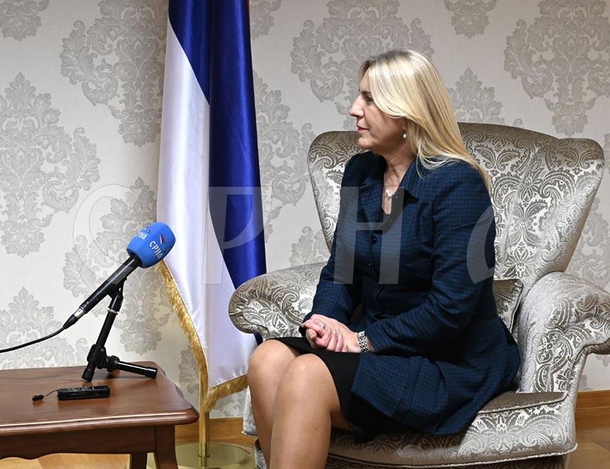 БЕОГРАД, 2. ОКТОБРА /СРНА/ – Српски члан Предсједништва БиХ Жељка Цвијановић истакла је да Република Српска има чист однос са Србијом и да су сви у Српској срећни када Србија биљежи успјехе на свим пољима.