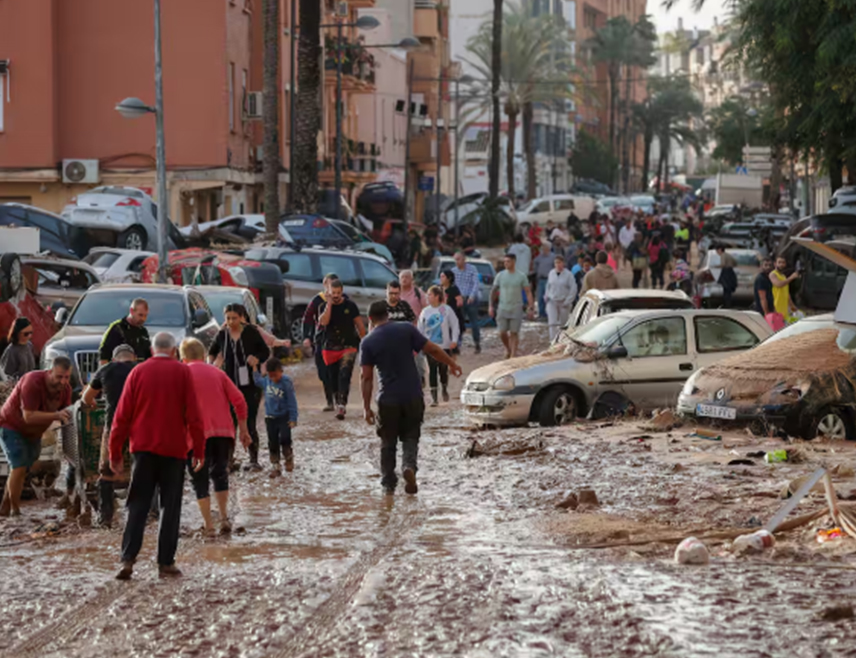 MADRID, OCTOBER 4 /SRNA/ – A powerful storm accompanied by heavy rainfall has hit Catalonia, with streets flooded in the city of L'Hospitalet de Llobregat near Barcelona.