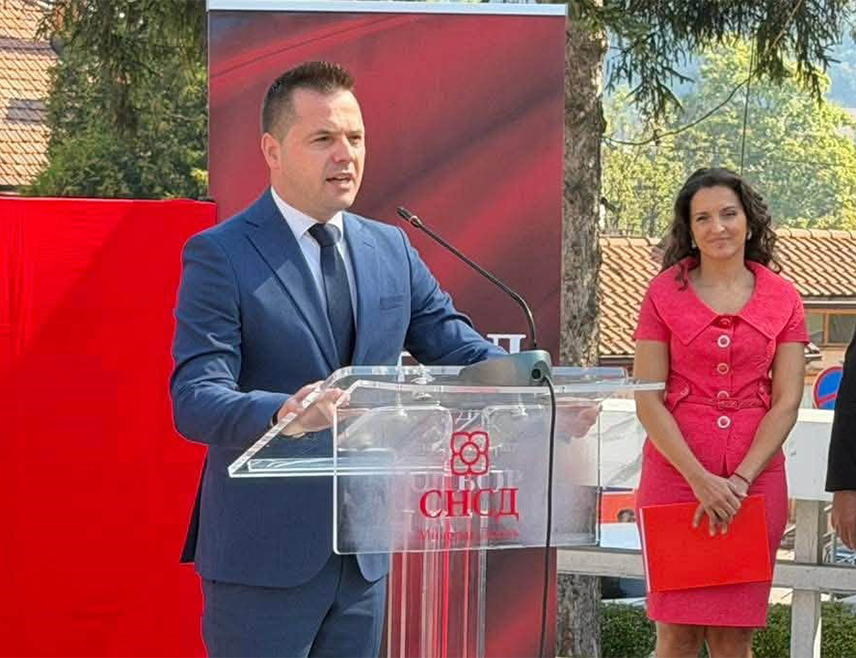 ФОЧА, 5. ОКТОБРА /СРНА/ - Кандидати СНСД-а на подручју Фоче освојили су убједљиво највише гласова за све нивое власти, а за Народну скупштину Републике Српске добили су 12 одсто више гласова, односно биљеже раст са 32 на 44 одсто у односу на прије четири године.