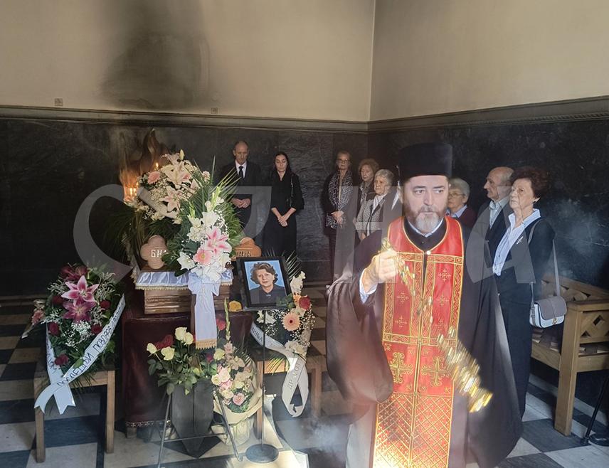 BELGRADE, OCTOBER 6 /SRNA/ - A memorial service for former President of Republika Srpska Biljana Plavšić was held today in Belgrade in the presence of her family and friends, after which the coffin containing her remains was transported to Banja Luka, where she will be buried tomorrow.