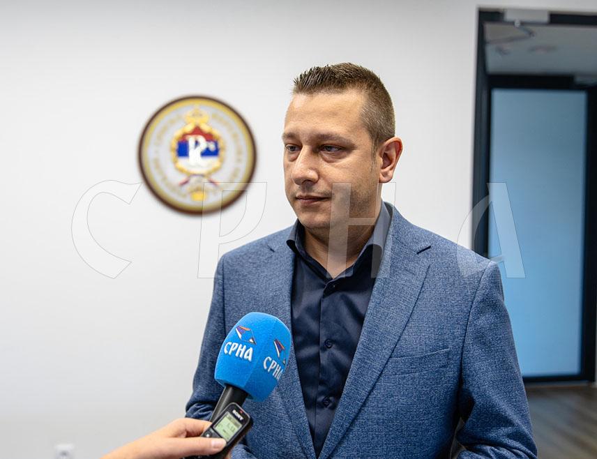 PALE, OCTOBER 8 /SRNA/ - Deputy Minister of Defence in the Council of Ministers Aleksandar Goganović praised the decision of the Government of Republika Srpska to return the headquarters of the Republika Srpska Media System - SRNA to Pale, where it was established and where it has contributed to the creation and preservation of Republika Srpska for more than three decades.