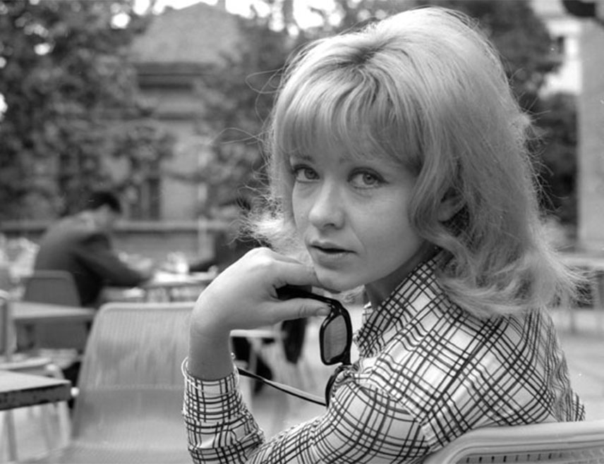 BIJELJINA, OCTOBER 13 /SRNA/ - Serbian actress Milena Dravić, who appeared in more than 100 films and played numerous stage roles, many of them award-winning, died on October 14, 2018.