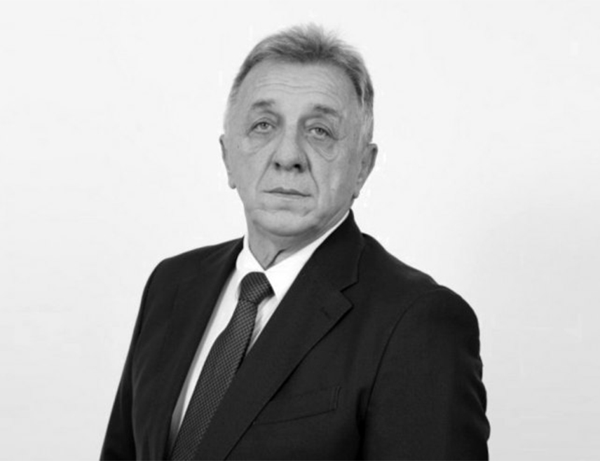 БАЊАЛУКА, 15. ОКТОБРА /СРНА/ - Љекар Горан Талић, дугогодишњи директор Института за физикалну медицину, рехабилитацију и ортопедску хирургију "Др Мирослав Зотовић", биће сахрањен сутра у Бањалуци, речено је Срни у Институту.