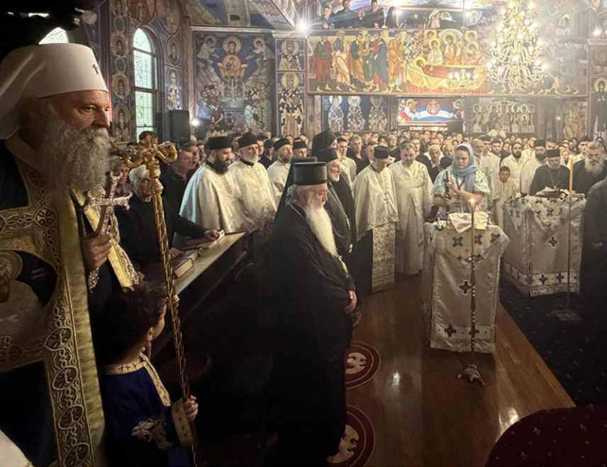 БЕОГРАД, 15. ОКТОБРА /СРНА/ - Срби у Аустралији на најбољи могући начин показују да су дјеца Светог Саве, и својим сабрањем примјер су и за сународнике у Србији, рекао је Његова светост патријарх Порфирије у бесједи након посјете Саборном храму Светог Георгије Побједноносца у Кабрамати у Сиднеју.