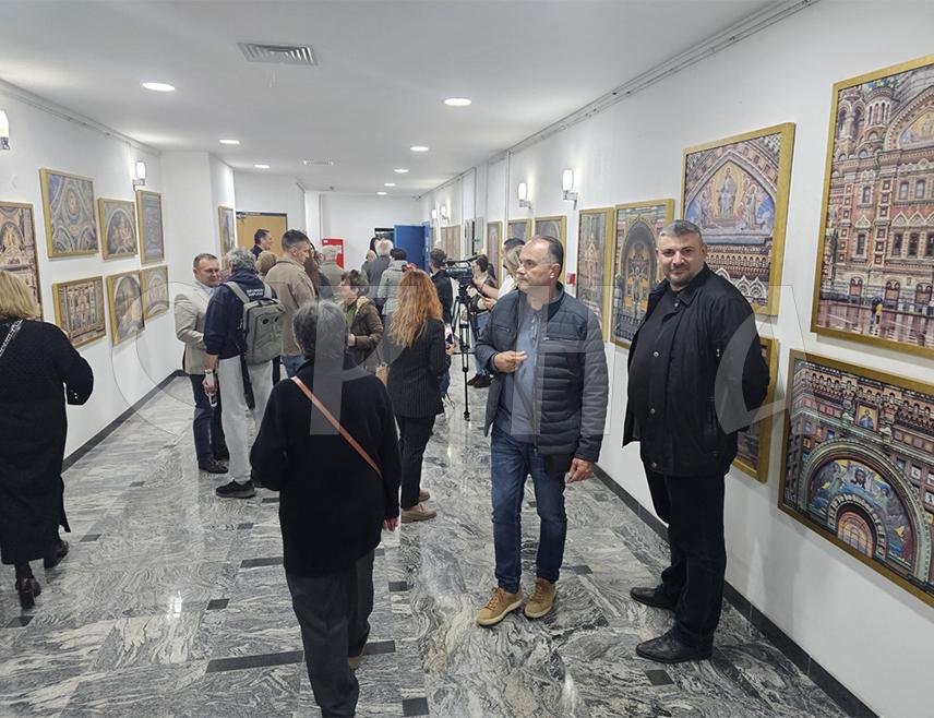 ISTOČNO NOVO SARAJEVO, OCTOBER 19 /SRNA/ – An exhibition of artistic photographs titled "Sacred Sites of St. Petersburg" by Miodrag Branković, showcasing the splendor of St. Isaac's Cathedral and the Church of the Resurrection of Christ, opened this evening at the Cultural Centre of Istočno Novo Sarajevo.