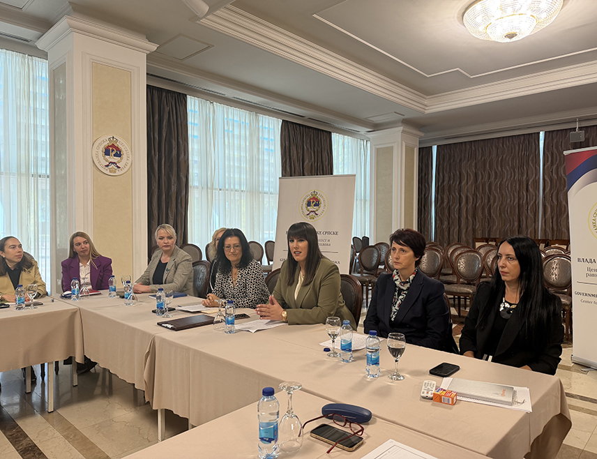 BANJA LUKA, OCTOBER 20 /SRNA/ – The Republika Srpska Centre for Gender Equality today held a round-table discussion in Banja Luka titled "Rural Women and Climate Change: Measures and Institutional Support", aimed at strengthening cooperation among institutions and improving support for women living in rural areas.