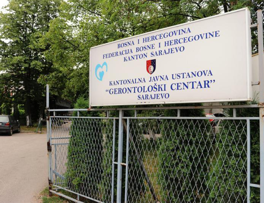 САРАЈЕВО, 23. ОКТОБРА /СРНА/ - У Геронтолошком центру Сарајево привремено су обустављене посјете корисницима стационара због појаве шуге.