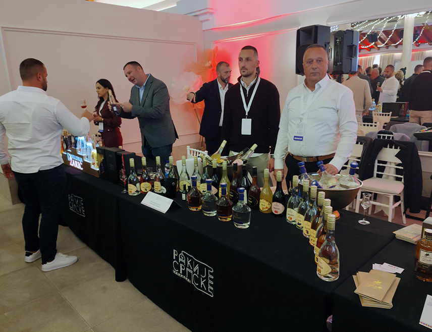 BANJA LUKA, OCTOBER 23 /SRNA/ — The "Rakije Srpske" festival was officially opened tonight in Laktaši, featuring more than 40 exhibitors.