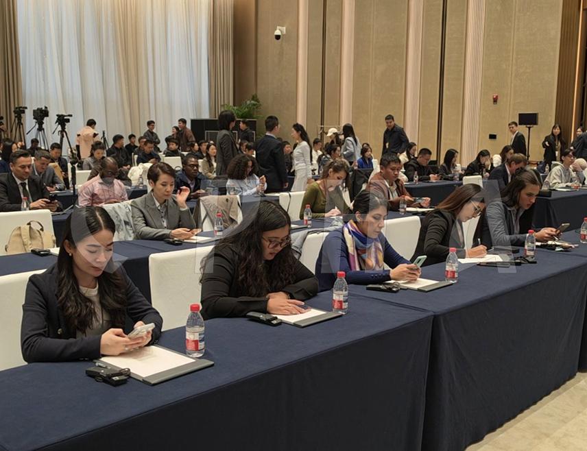 XIONGAN, OCTOBER 25 /SRNA/ - The international community should strengthen multilateralism, reform global governance, and enhance the role of the United Nations, while ensuring greater participation by countries of the Global South in international decision-making, Wu Ken, president of the Chinese People’s Institute of Foreign Affairs, said.