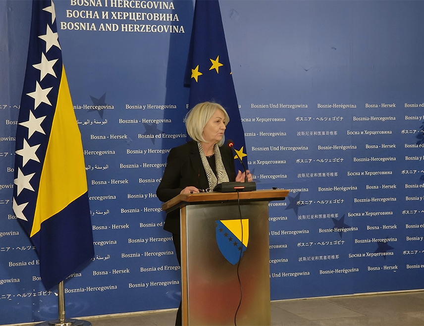 САРАЈЕВО, 28. ОКТОБРА /СРНА/ - Савјет министара усвојио је данас одлуку о висини основице за плату и одлуку о регресу у институцијама БиХ за 2027. годину, рекла је предсједавајућа Савјета министара Борјана Кришто.
